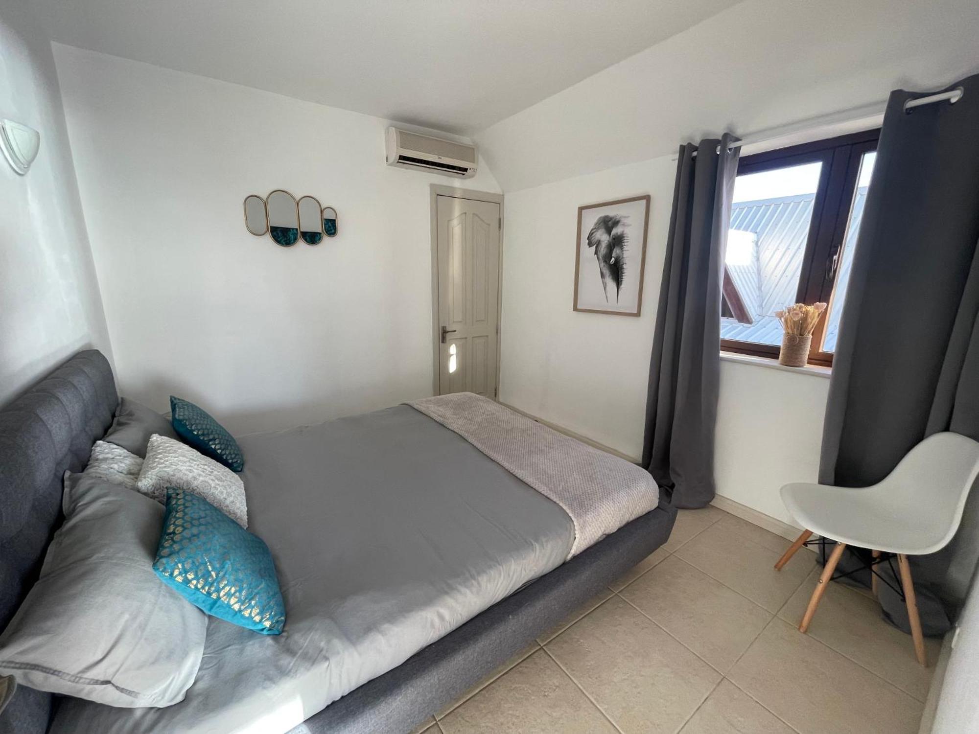 Sunset View Apartment Riviere Noire Bagian luar foto